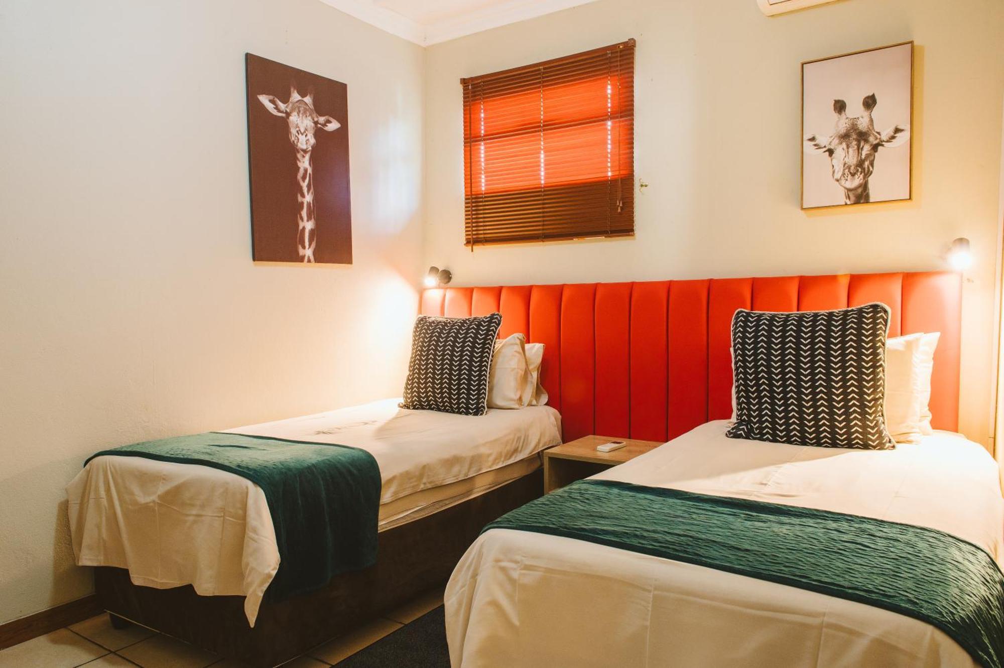 Biweda Nguni Lodge Mkuze Luaran gambar